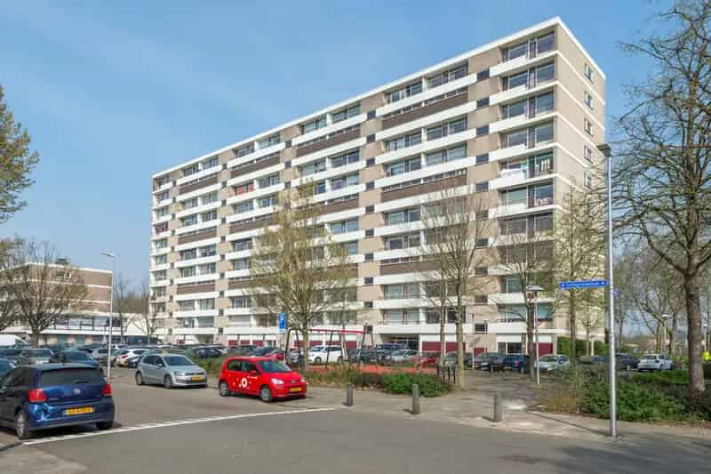3 Slaapkamers Hoekappartement Nabij Woonboulevard