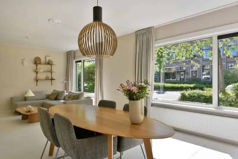 Jaren 30 woning te Hoorn: Luxe, 4 slaapkamers, zonnige tuin