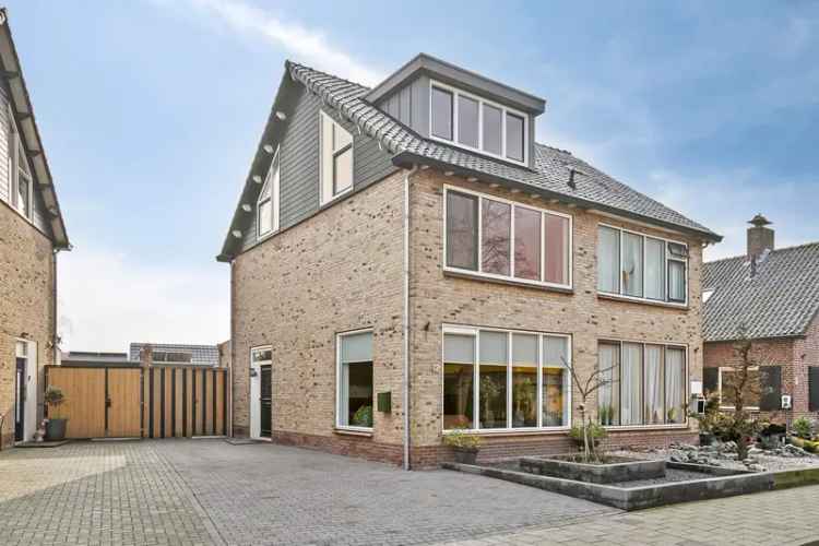 2 1 Kapwoning Renswoude gerenoveerd met tuin en garage