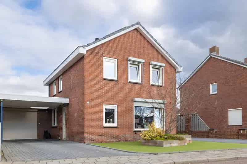 Zonnedauwstraat 25 Westerhaar-Vriezenveensewijk: Ruime Familiewoning met A+++ Label