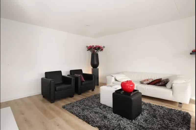 Modern Appartement Almere Centrum Weerwater Uitzicht 85m2
