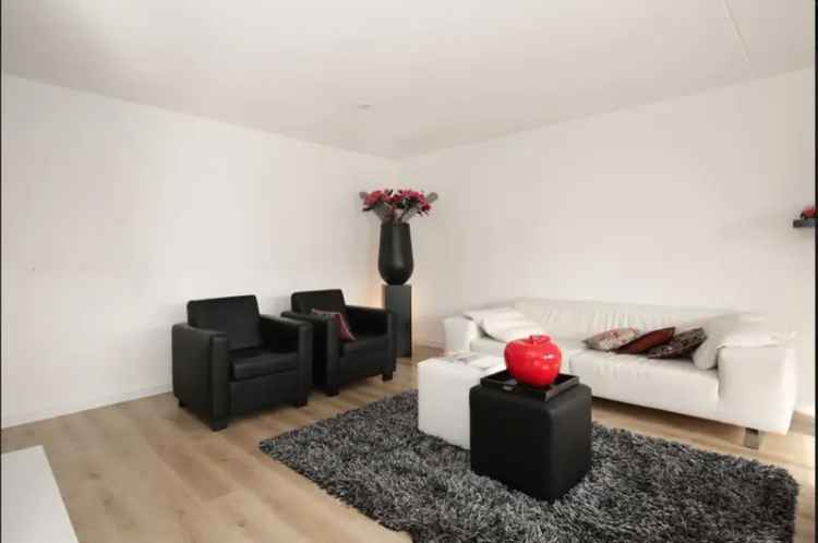Modern Appartement Almere Centrum Weerwater Uitzicht 85m2