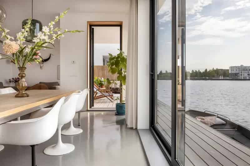 Watervilla Amsterdam 4 slaapkamers 3 parkeerplaatsen