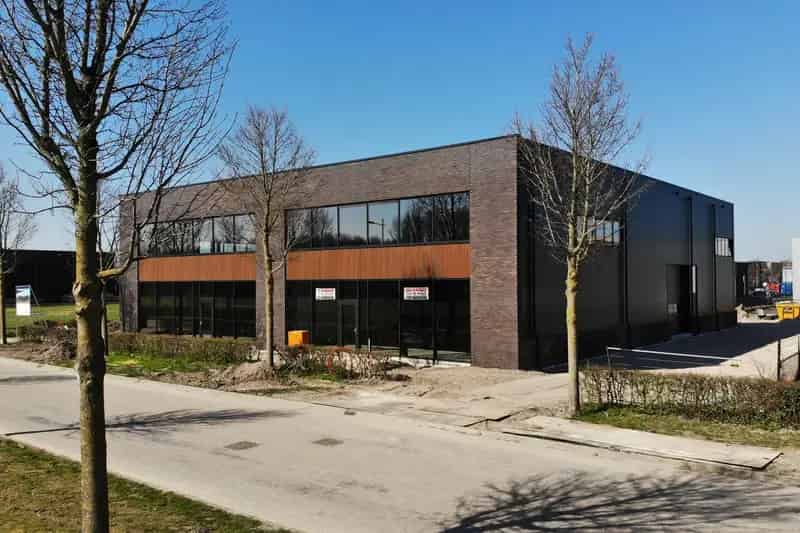Bedrijfshal te Huur Zeewolde 719m2