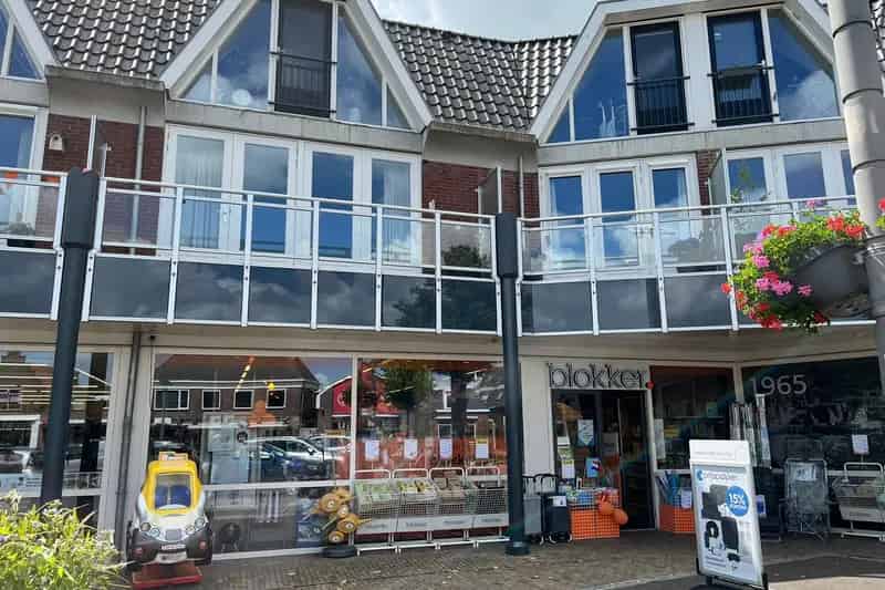 Winkelruimte te huur Stiens Centrum 201m2