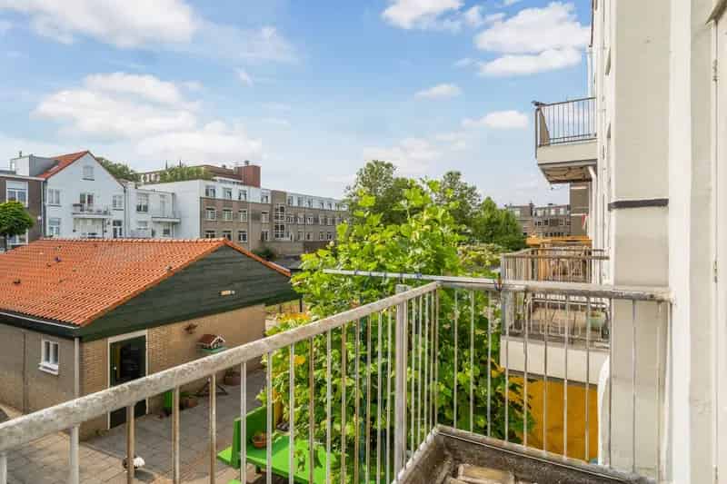5 Kamer Bovenwoning Zeeheldenkwartier 138m2 te Moderniseren