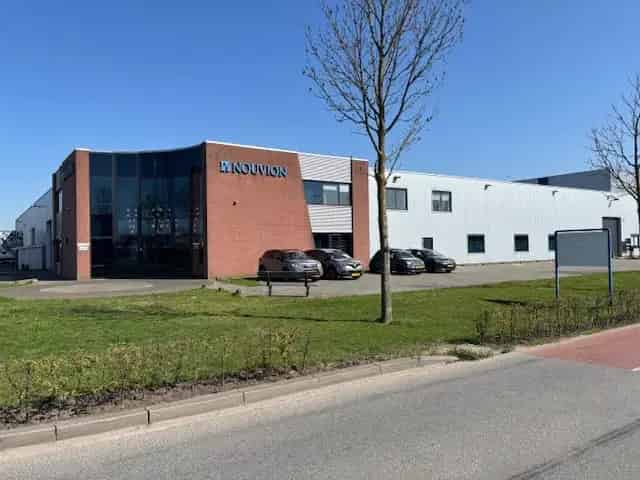 Bedrijfshal te Huur Uden 600m2 Kantoor 2310m2 Bedrijfsruimte