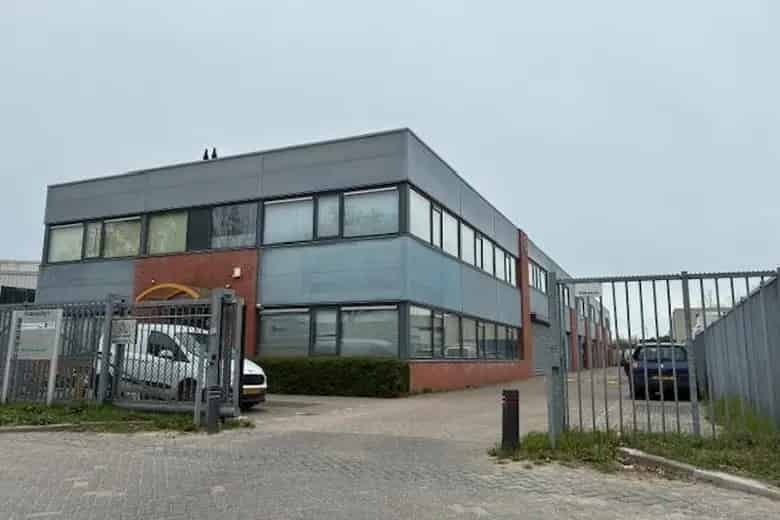 100m2 Kantoorruimte te Huur Almere De Vaart