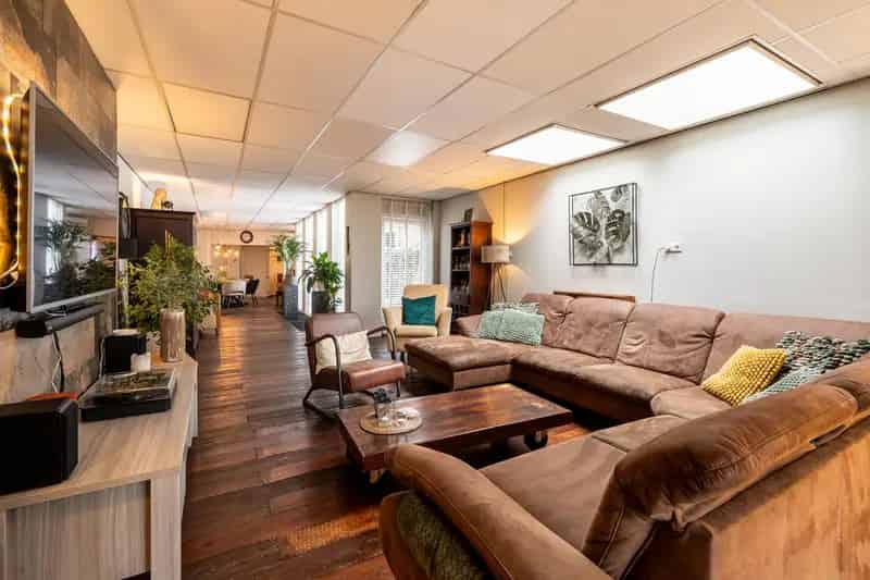 5 Slaapkamers 2 Keukens Dakterras Landgraaf