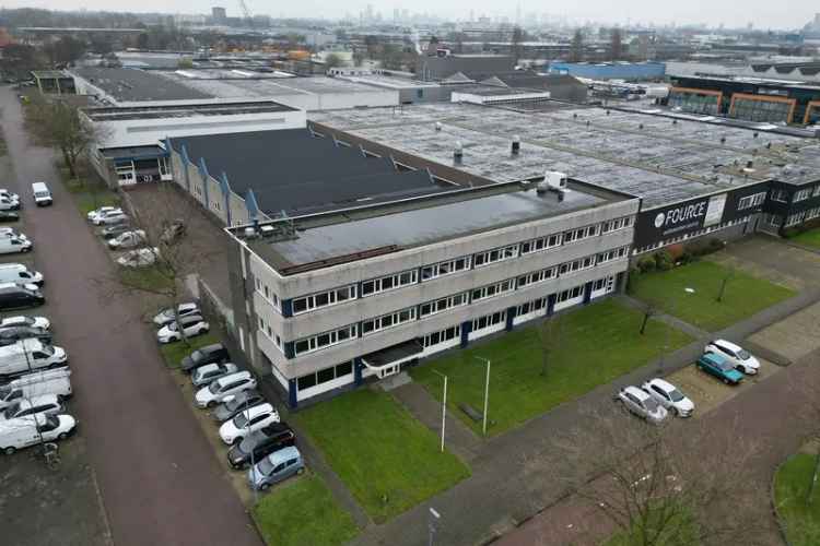 Bedrijfshal Schiedam | Zoek bedrijfshallen te huur: 's-Gravelandseweg 375 3125 BJ Schiedam [funda in business]