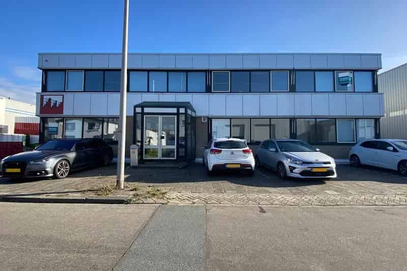 Bedrijfshal te Huur Alphen aan den Rijn 500m2