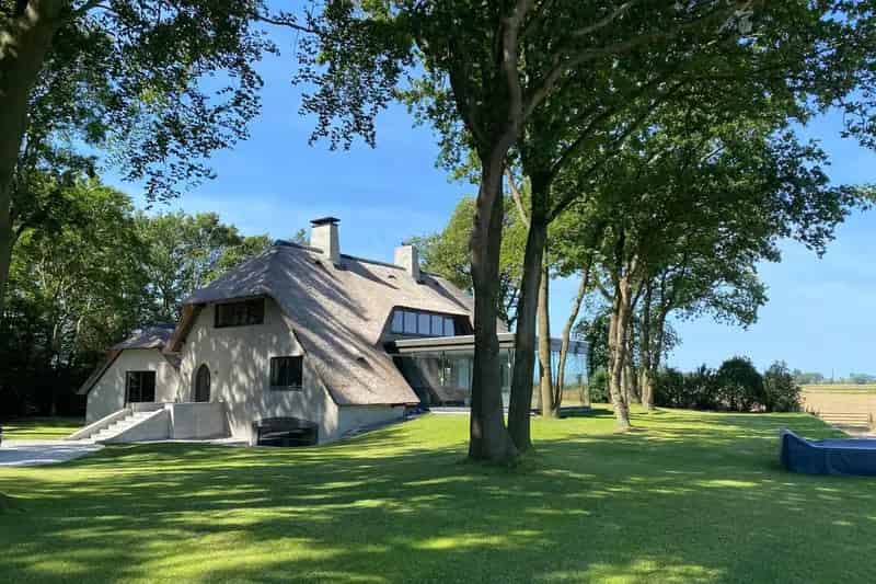 Huis te koop: Luxe villa in het Gooi nabij natuurgebied