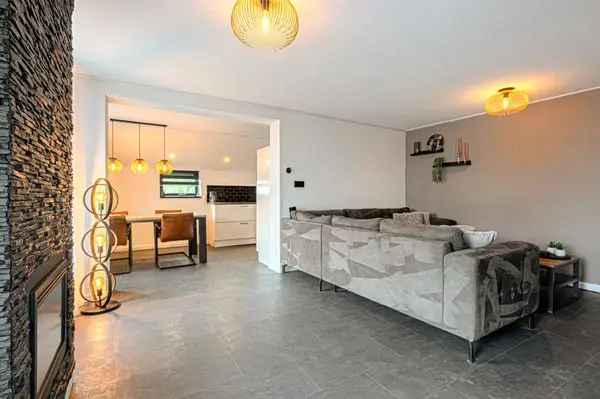 Moderne Vrijstaande Woning te Oostwold