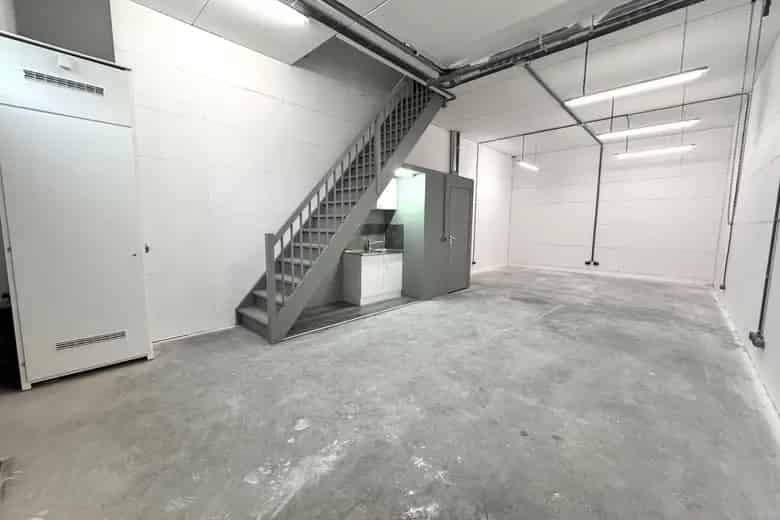 110 m2 Bedrijfsruimte te Huur Lelystad