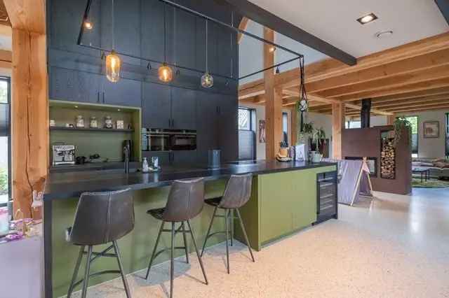 Vrijstaande Woning Noordeinde NH 5 Kamers 236m2