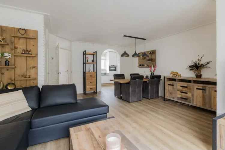 Huis te koop Velserbroek: 4 slaapkamers, moderne keuken, zonnige tuin