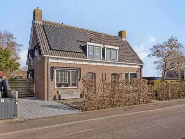 2 Onder 1 Kap Woning Middelie: Ruime Tuin Kindvriendelijk
