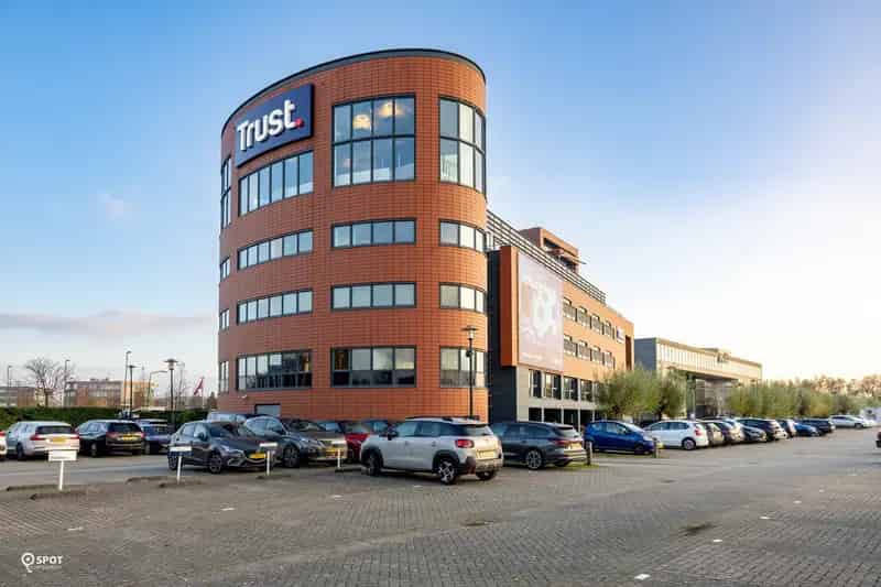 Kantoorruimte Dordrecht Laan van Barcelona 555m²