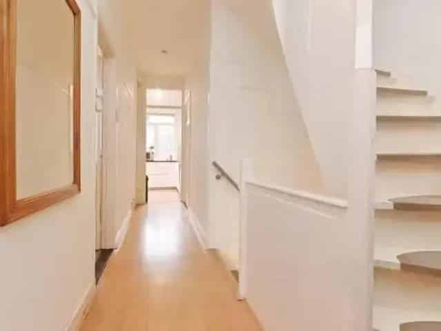 Jaren 30 Bovenwoning Rijswijk Bomenbuurt 3 Slaapkamers Balkon Dakterras