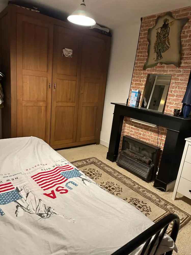 Kamer te Huur Almere Nabij Amsterdam Centraal Inschrijving