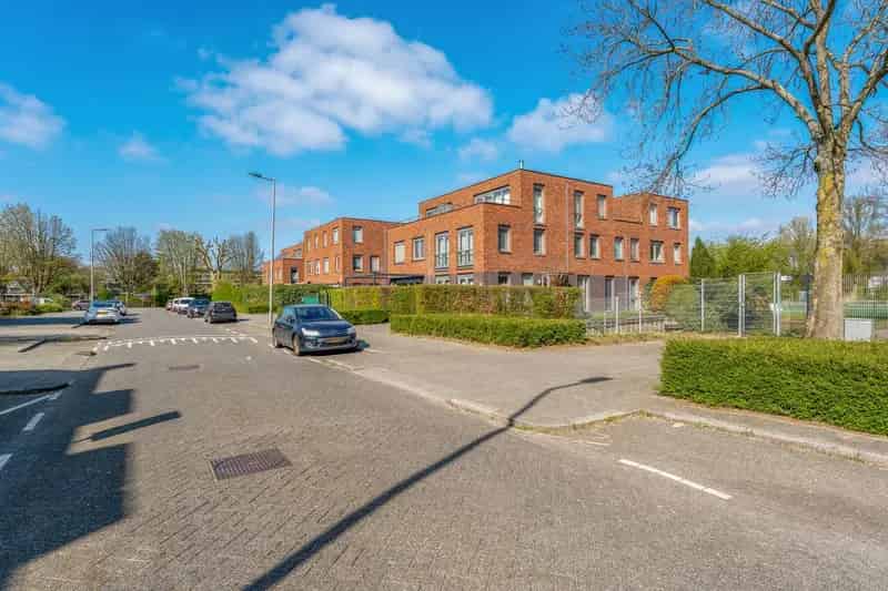 Riante Stadsvilla Rotterdam 209m² 5 Slaapkamers Tuin Dakterras Kelder