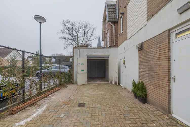 Winkel Sassenheim | Zoek winkels te koop en te huur: Hoofdstraat 204 2171 BM Sassenheim [funda in business]