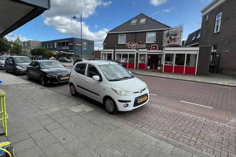 100m2 Winkelruimte te Huur Veghel Centrum
