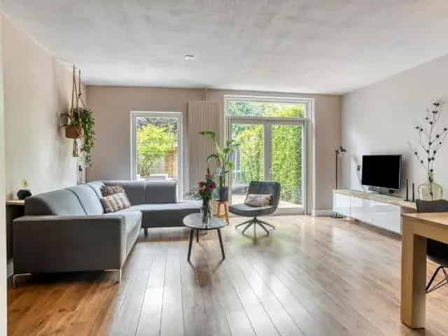 Ruime gezinswoning Enschede: 4 slaapkamers, tuin, energielabel B