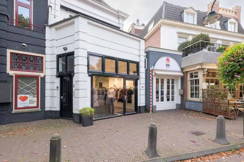 Winkel te huur Laren centrum 50m²