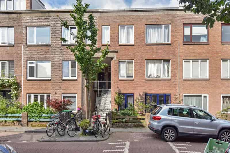 Appartement te koop Den Haag Bomen en Bloemenbuurt