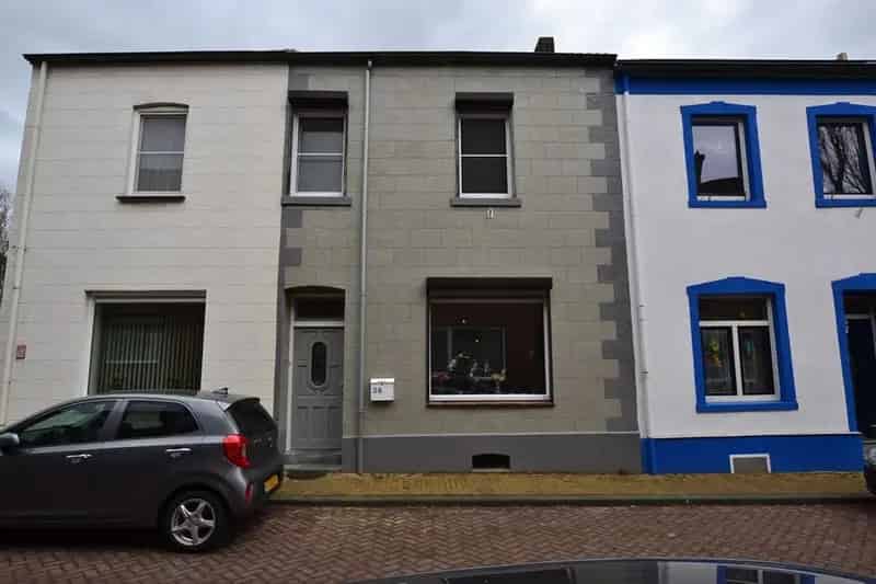 Huis Te Koop , 36, Teutelebroekstraat, Kerkrade, Limburg