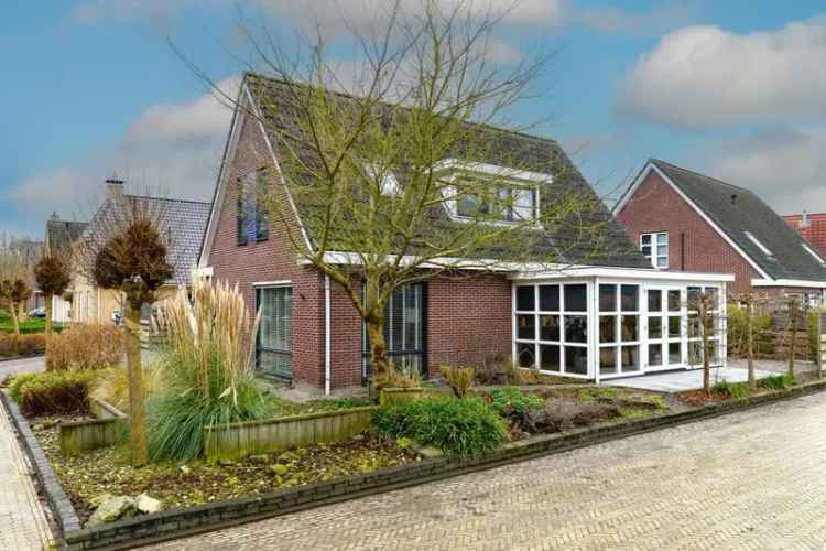 Villa Te Koop in Drachten, Fryslân