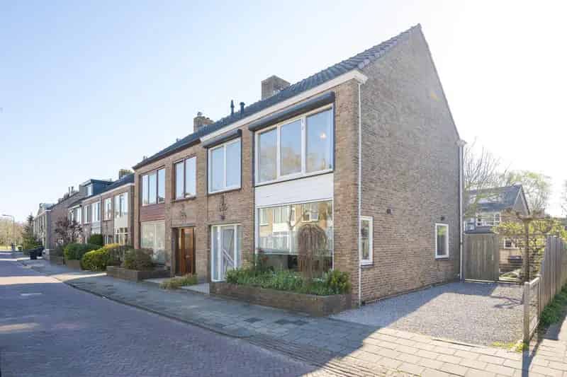 Twee Onder Een Kapwoning Nassauwijk Voorschoten Vernieuwd