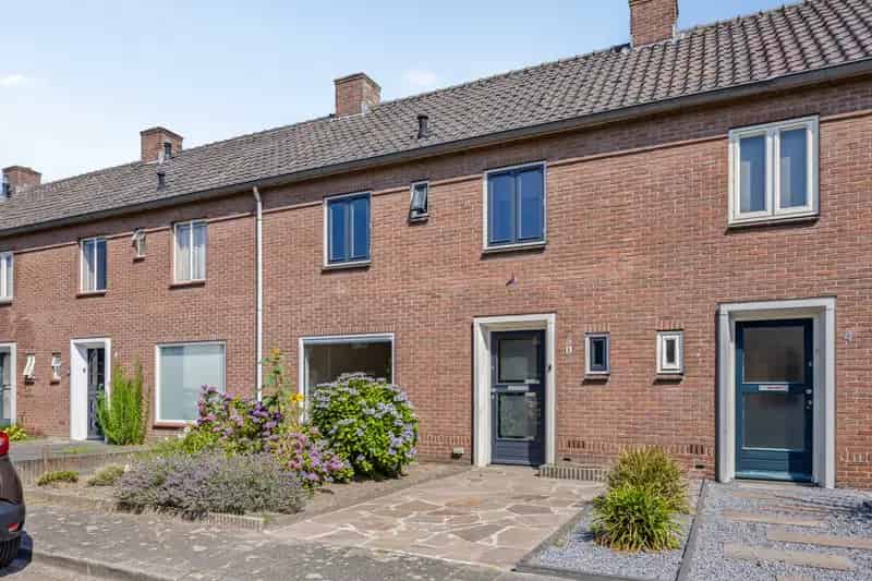 Riant Uitgebouwde Gezinswoning 4 Slaapkamers Sint Oedenrode