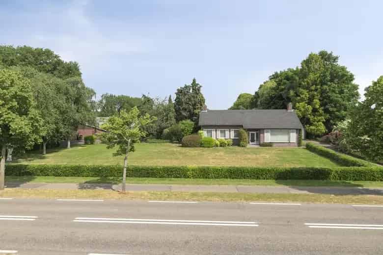 0 m2 Bedrijfsruimte Heythuysen te Koop