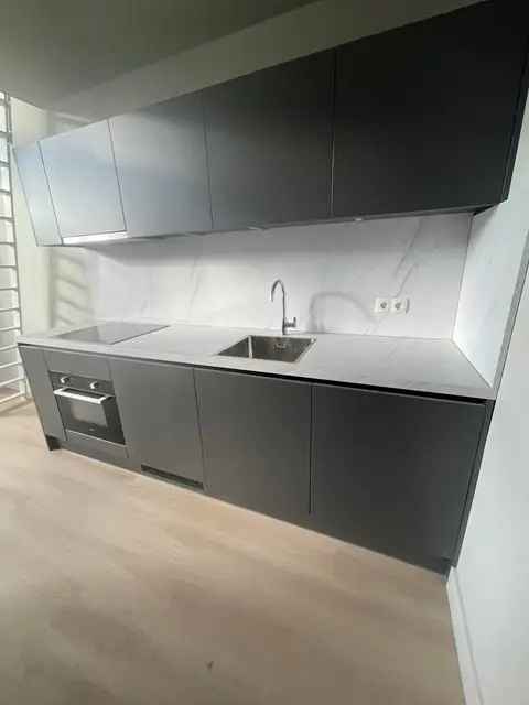 Nijmegen Oost - Bovenwoning 2 Kamers 44m2 te Huur