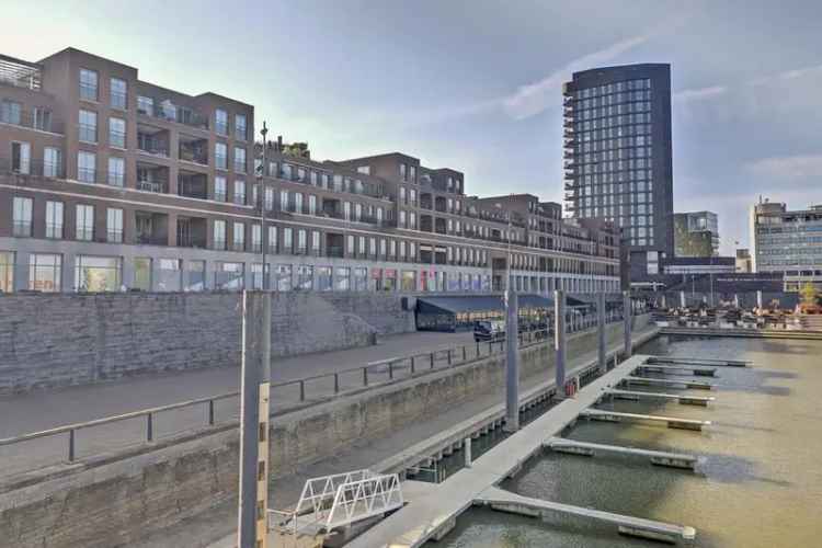 Modern Gemeubileerd Appartement met Dakterras 110m2 Uitzicht Maas
