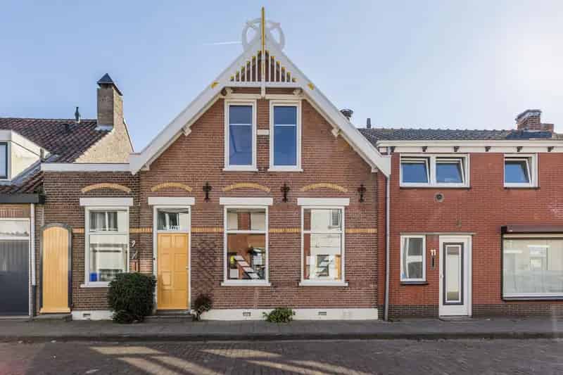 Sfeervolle woning Zaamslag 3 slaapkamers diepe tuin grote schuur