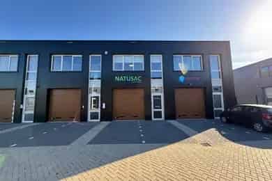132 m2 bedrijfsruimte te koop in Rijsbergen