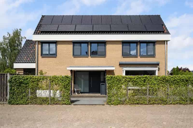 Meerkoet 26: Zeer Royale 7-kamer Vrijstaande Villa met Garage