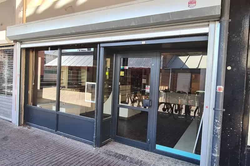 Winkel te koop Lelystad Gordiaan 60m2