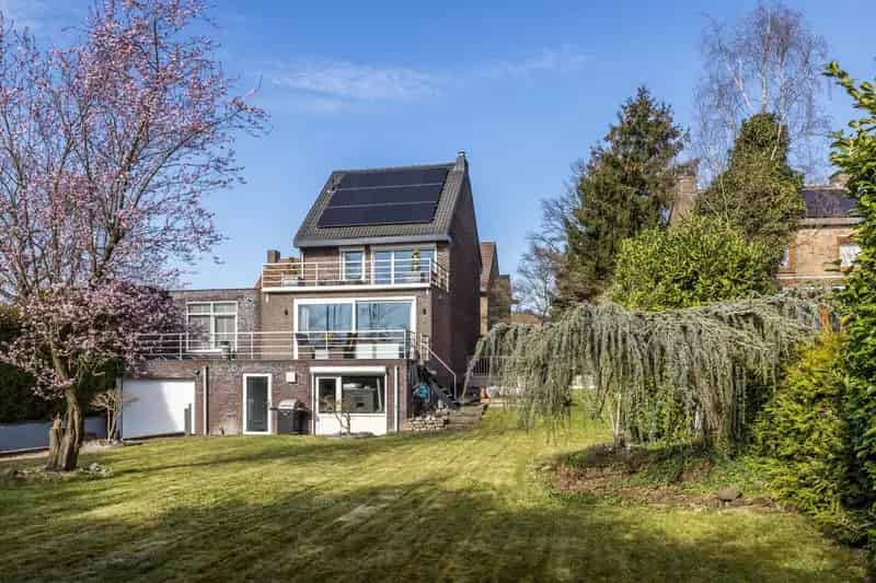 Ruim Vrijstaand Woonhuis Hoensbroek Wonen Werken Luxe Afgewerkt Energielabel A