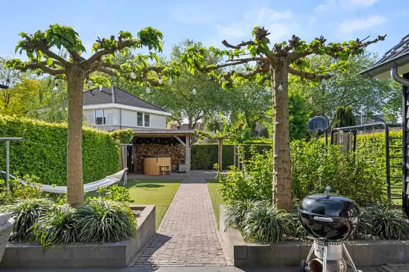 Vrijstaande Villa Bennekom 135m2 Groot Bijgebouw 825m2 Perceel