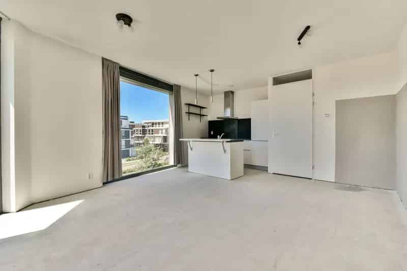 Appartement te koop Almere Poort: modern licht appartement met balkon