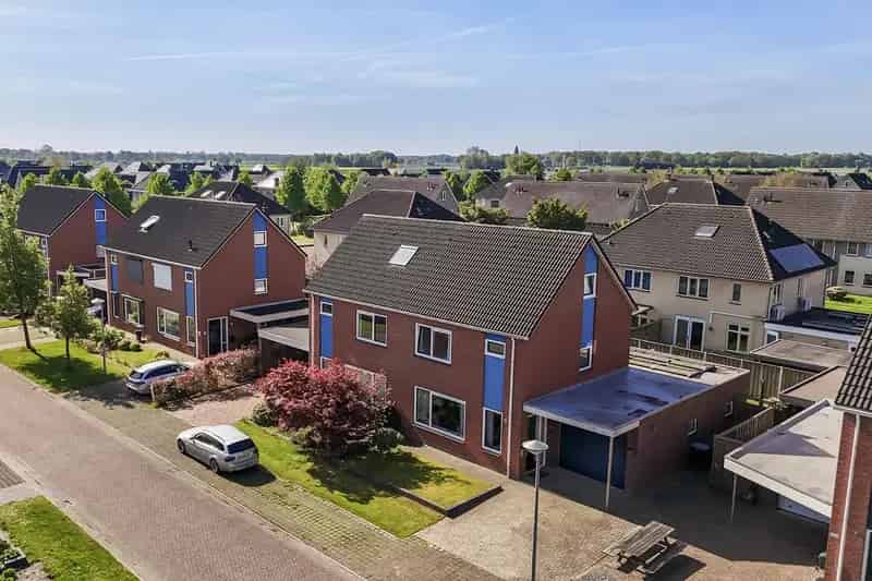 Ruime gezinswoning Schoonebeek met garage en energielabel A