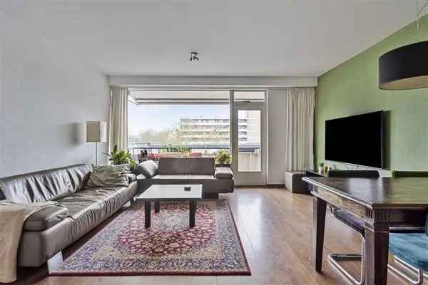 Ruim Appartement Woensel Nabij Winkelcentrum