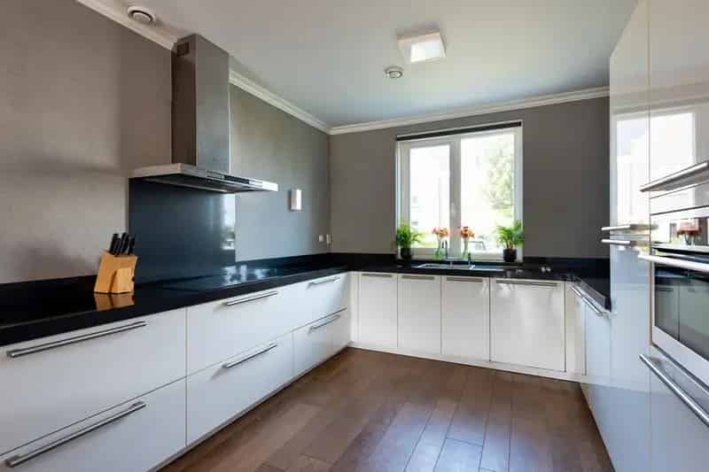 Ruime Hoekwoning 4 slaapkamers in De Zilk