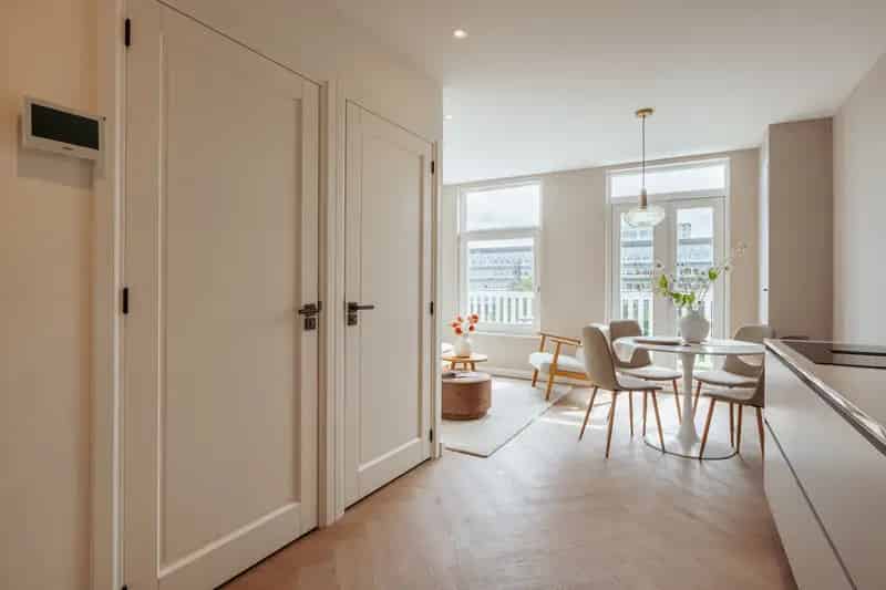 Amsterdam Oost: 3-kamer appartement 43m² gerenoveerd