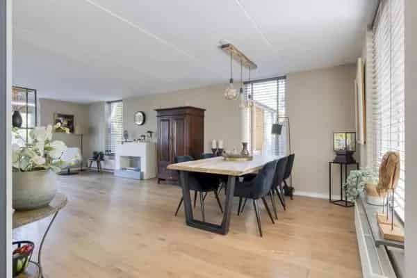 Vrijstaande woning Burgh-Haamstede 4 slaapkamers instapklaar