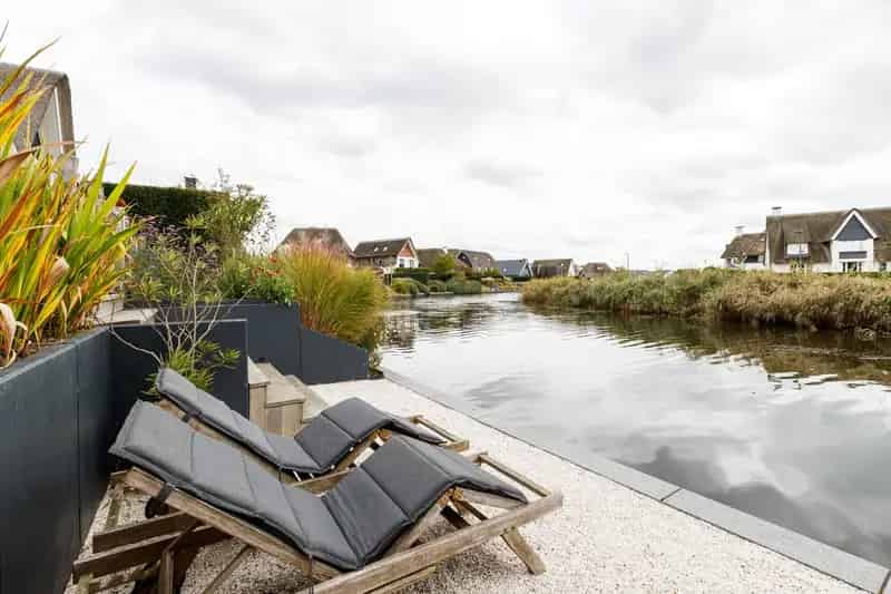 Moderne Villa aan het Water Blaricum 180m2 3 slaapkamers